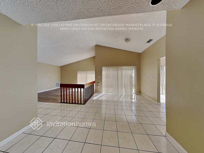 Building Photo - 18922 NW 80th Ct