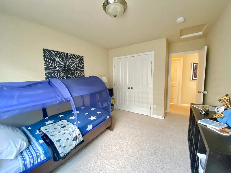 Building Photo - 4424 Edgewater Blvd NE