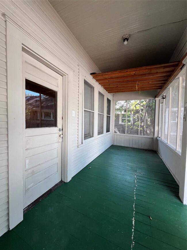 Building Photo - 3708 Harmon Ave