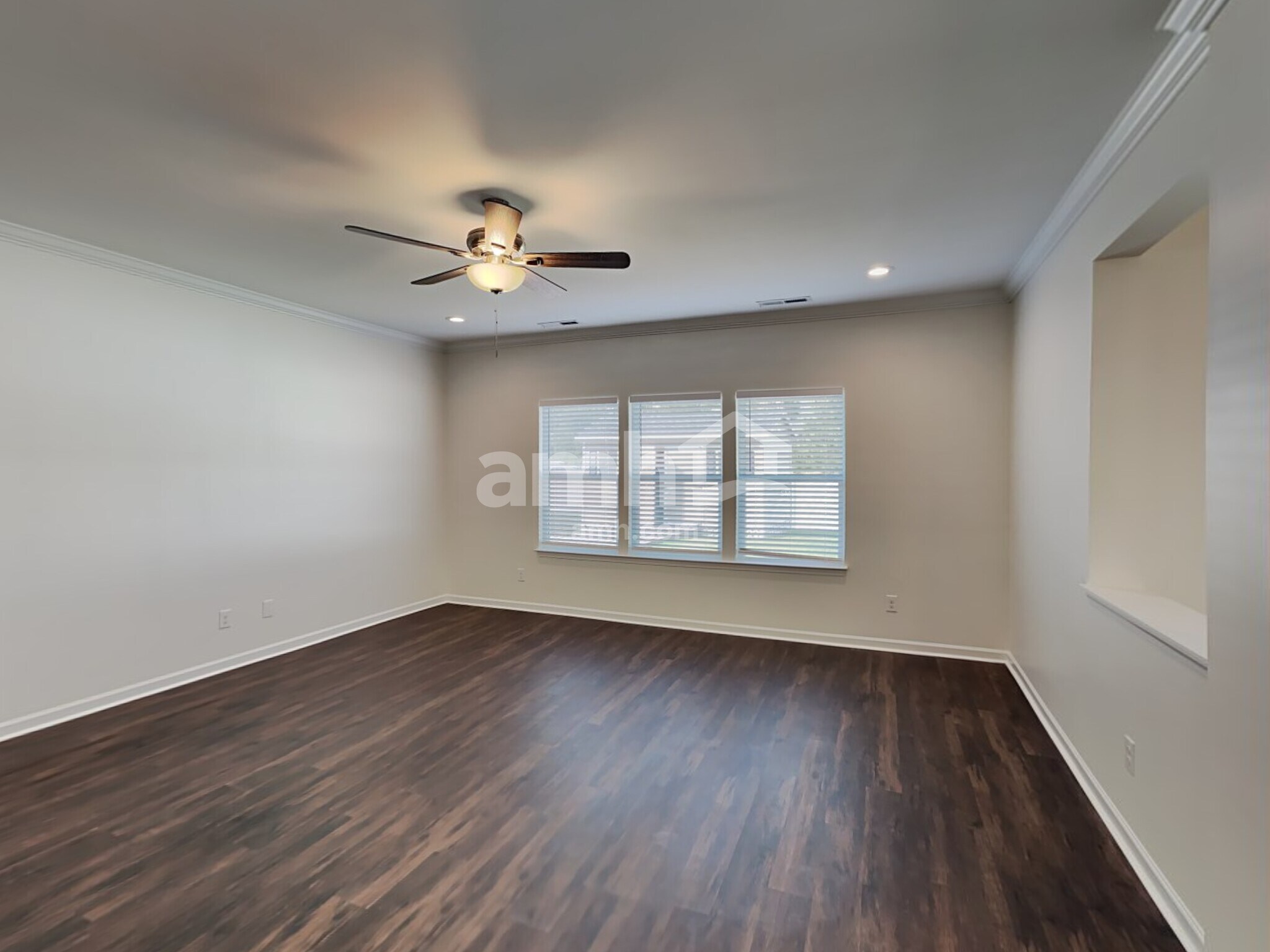 Building Photo - 404 Moses Rhyne Dr