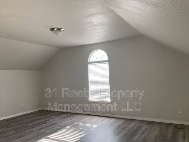 Building Photo - 2744 Ferdinand