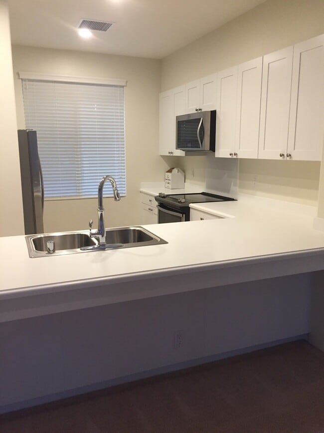 Building Photo - Lei Pauku Townhome Hoakalei