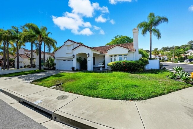 Building Photo - 4911 Amador Dr