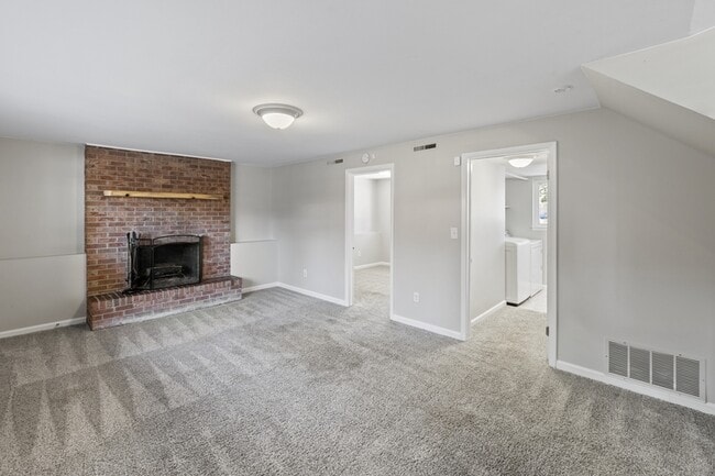 Building Photo - 1033 Turley Dr