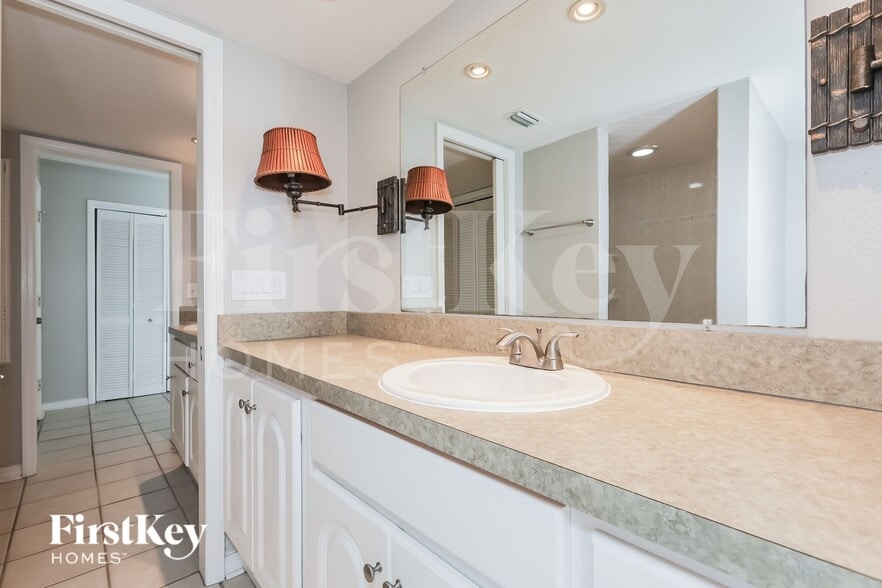 Building Photo - 244 Birch Ln