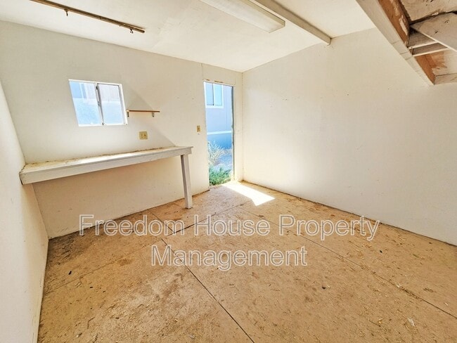 Building Photo - 1230 Windy Ln