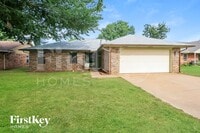 Building Photo - 2012 Tanglewood Dr
