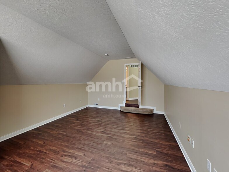 Building Photo - 7200 Winterbek Ave