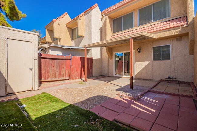 Building Photo - 6320 N 47th Ave