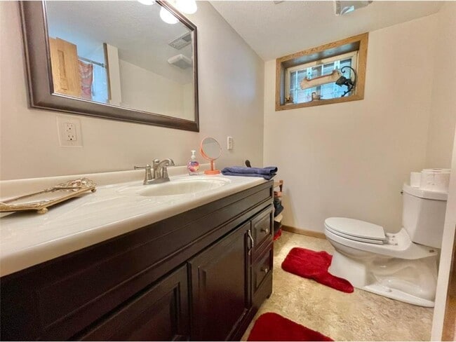 Building Photo - 38258 Deer Lake Way