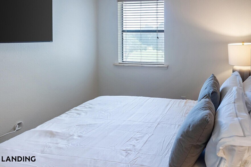 Building Photo - 6326 S 107th E Ave