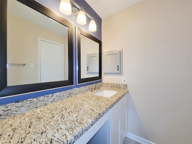 Building Photo - 7006 Stonewall Ridge Dr