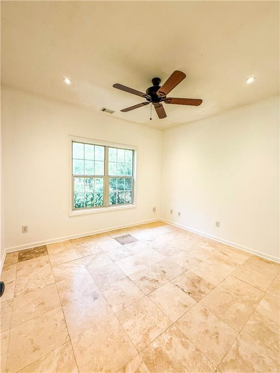 Building Photo - 2959 Belfaire Crest Ct
