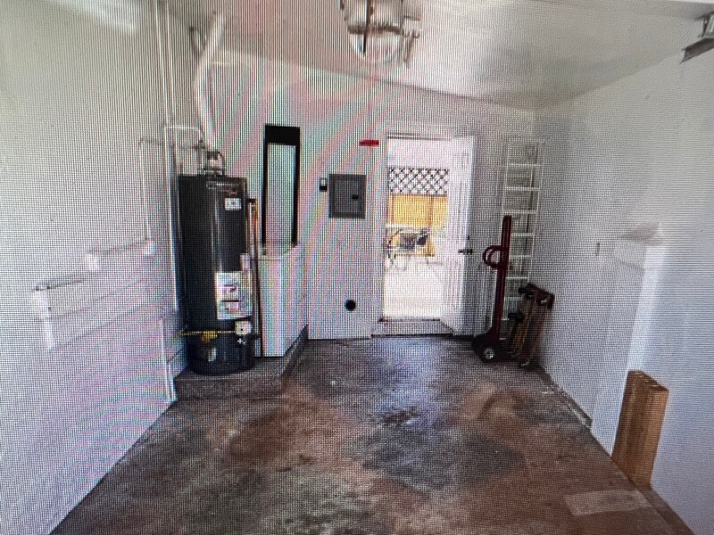 Building Photo - 538 E Colter St