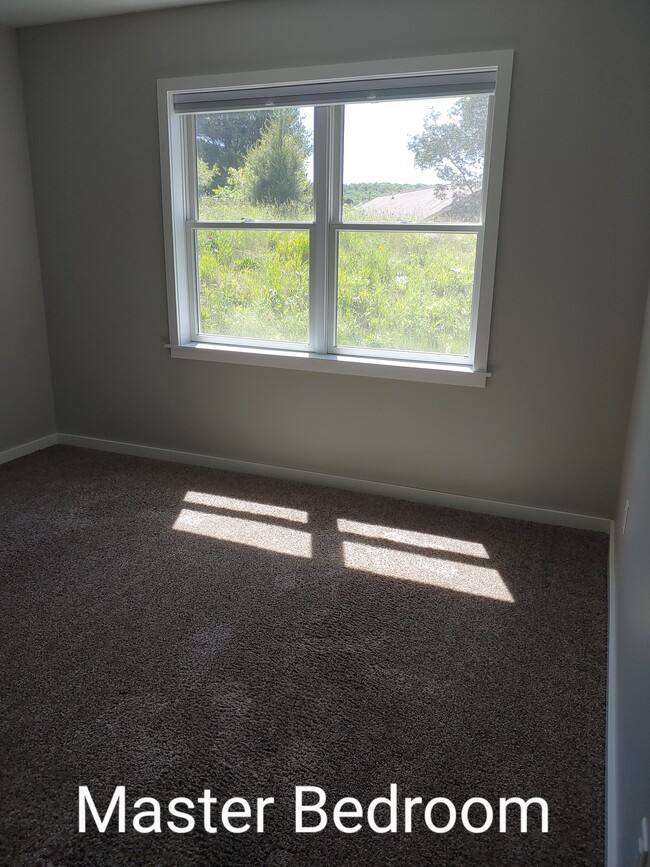 Main Bedroom - 433 E Sleights Rd