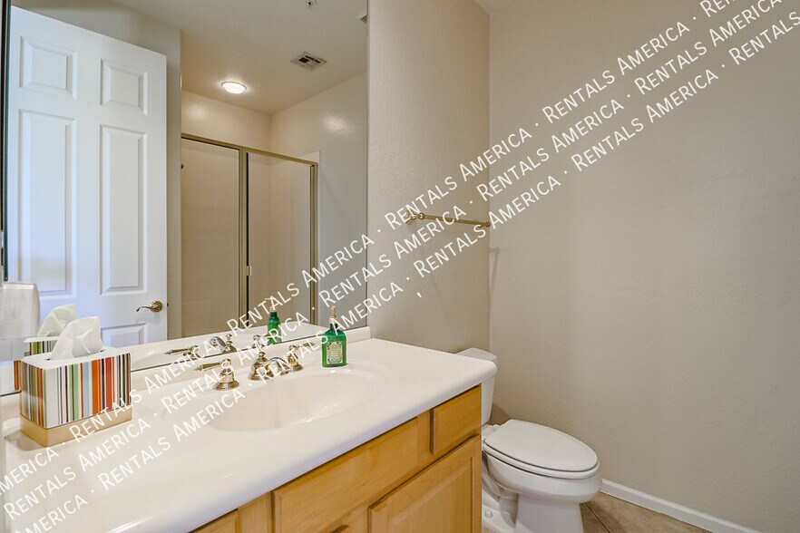 Building Photo - 20802 N Grayhawk Dr