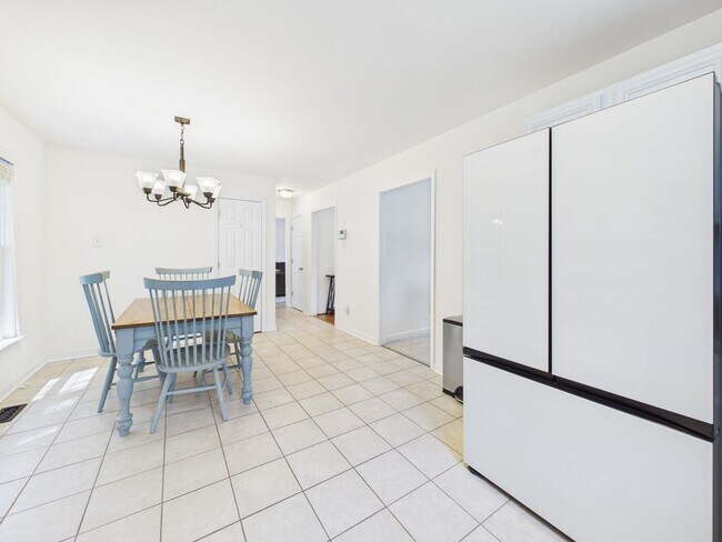 Building Photo - 12625 Summerhouse Ln