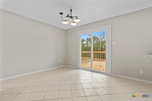 Building Photo - 180 County Rd 4933