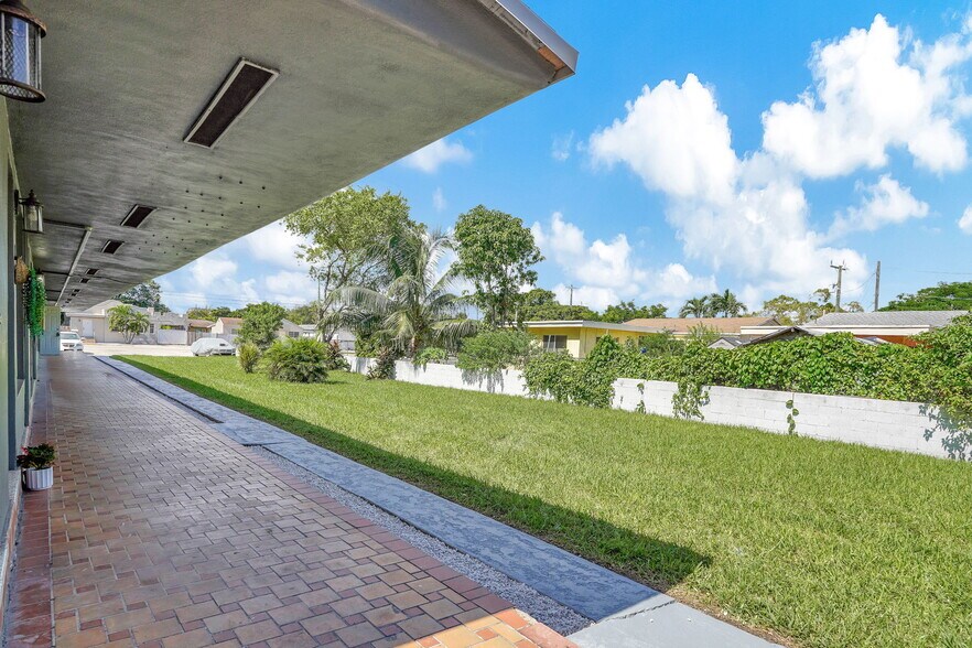 Building Photo - 150 NW 78th St