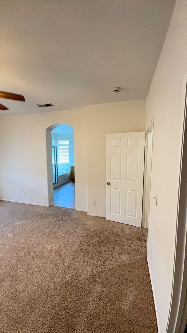 Building Photo - 11584 Fern Pine St
