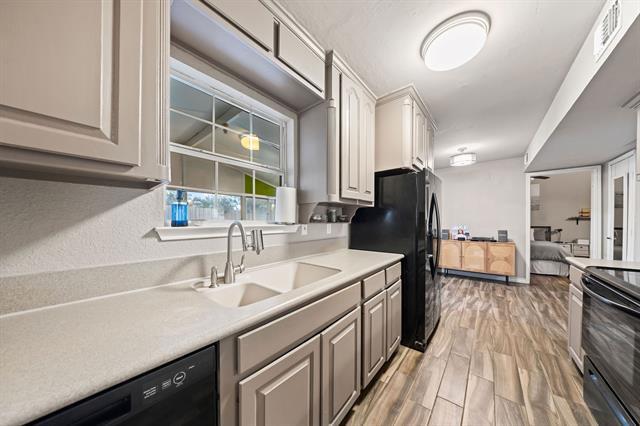 Building Photo - 216 Cutting Horse Ln