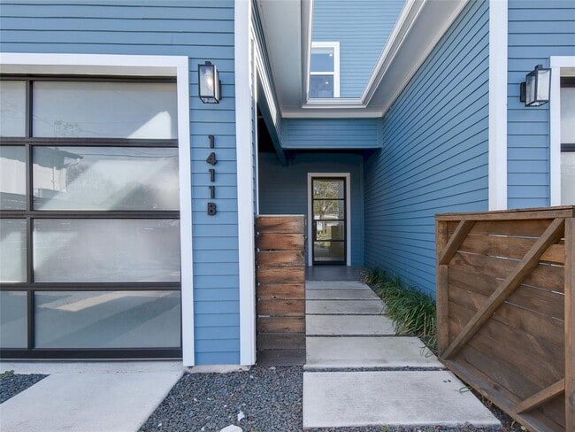 Building Photo - 1411 Cometa St