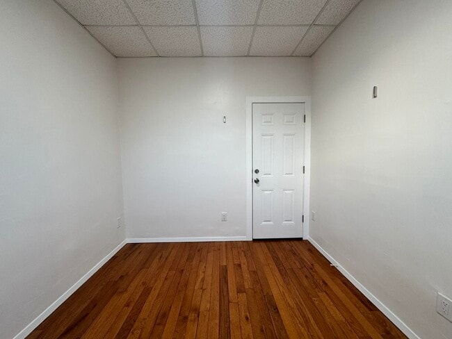 Building Photo - 48 Jefferson Ave