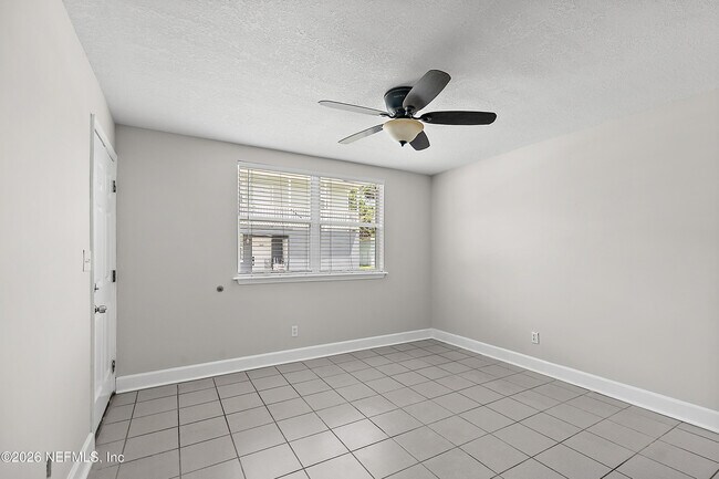 Building Photo - 1511 4th St N