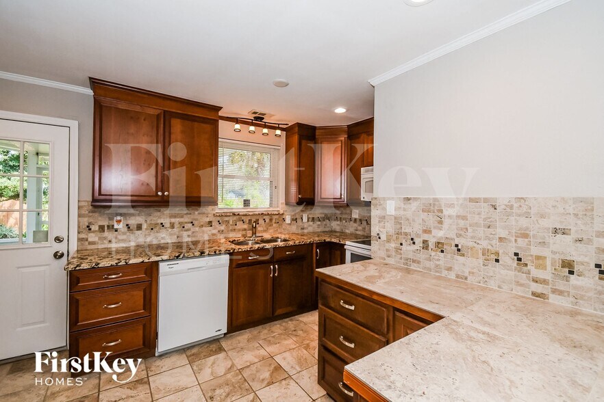 Building Photo - 7127 Altama Rd