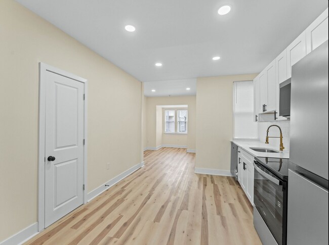Building Photo - 2041 Stenton Ave