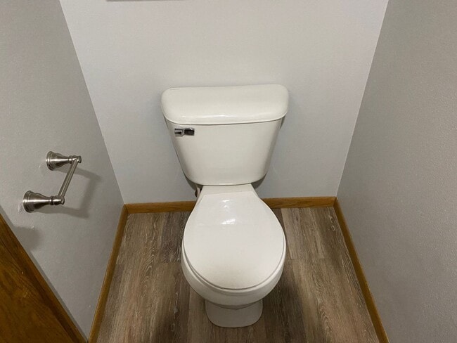 Building Photo - 4407-4409 Forest Valley Rd