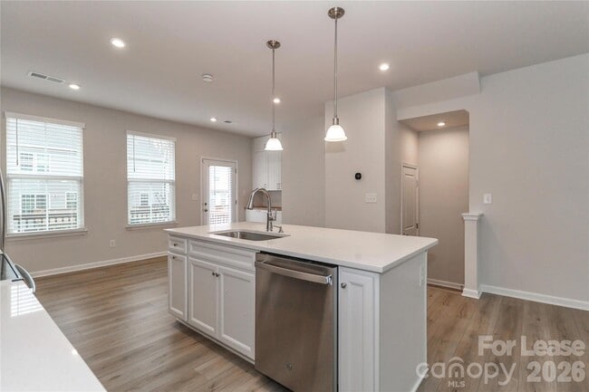 Building Photo - 5038 Springarn Ct