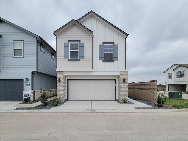 Building Photo - 10055 Cloud Mist Dr