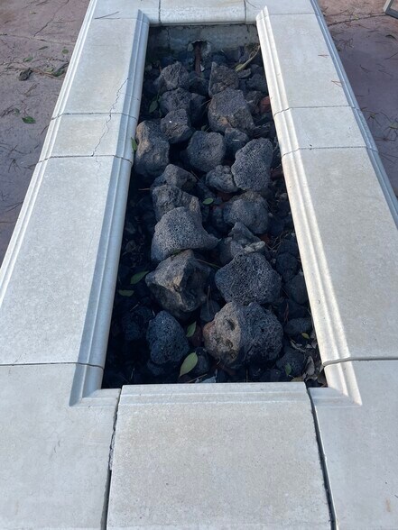 Building Photo - 624 Bella Dr