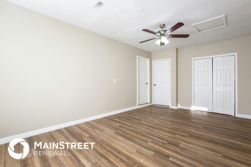 Building Photo - 200 Oakmont Dr