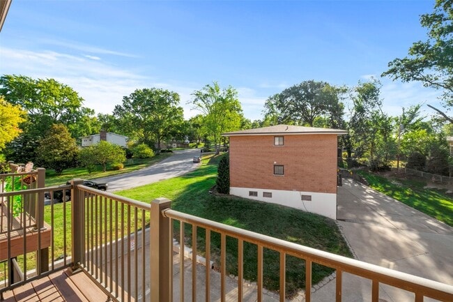 Building Photo - 7904 Camelot Ln