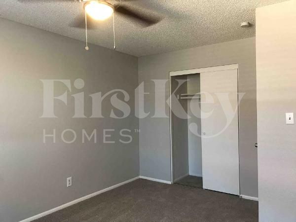 Building Photo - 4635 West Palo Verde Avenue