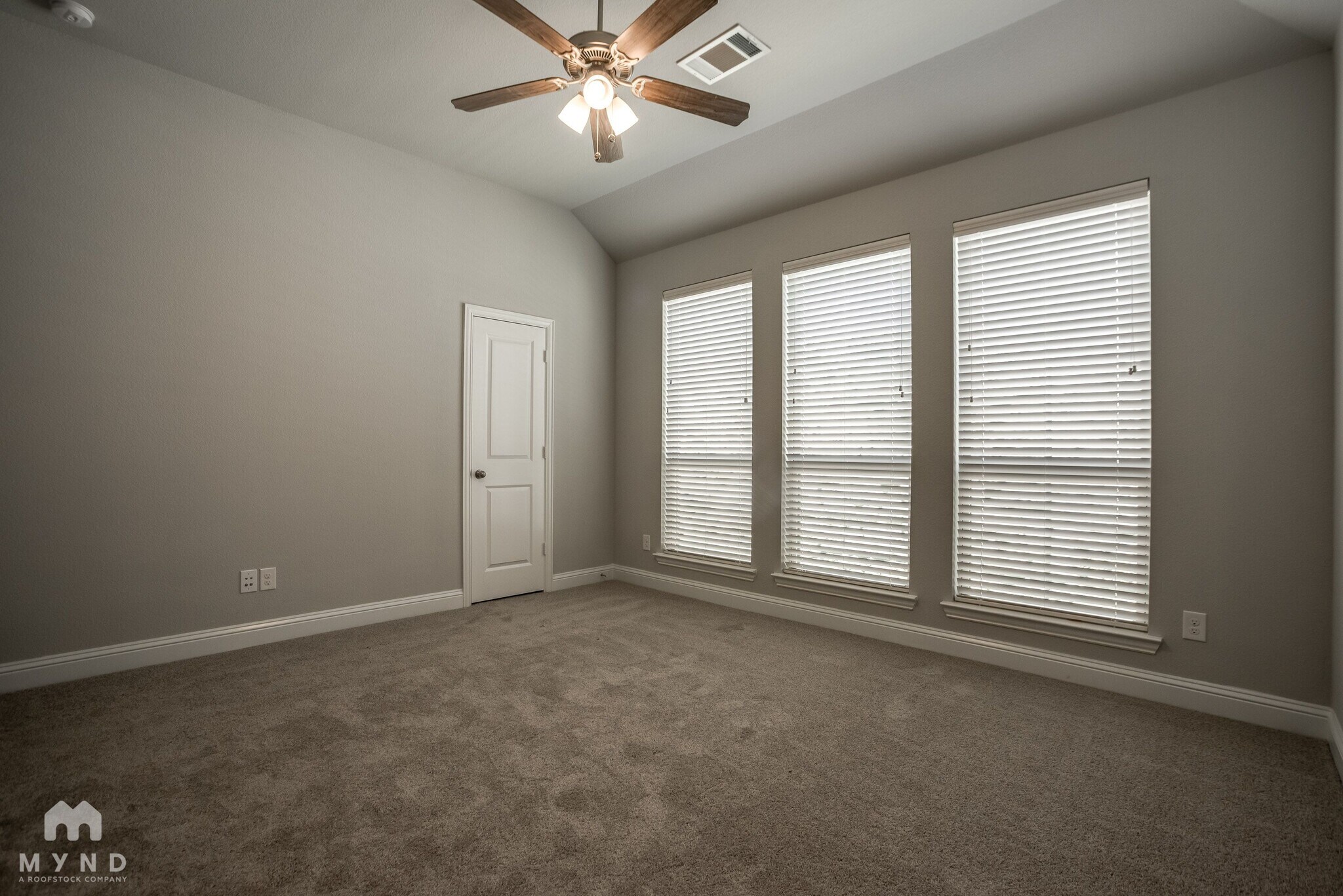 Building Photo - 3313 King Yon Wy