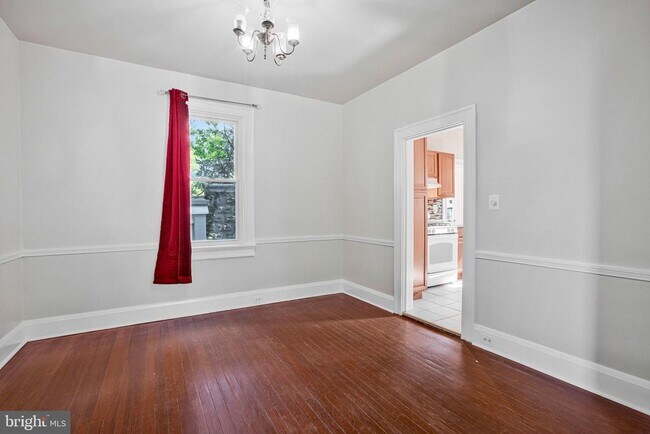 Building Photo - 508 Cording Ave