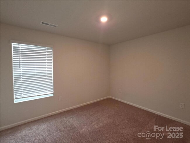 Building Photo - 1513 Nia Rd