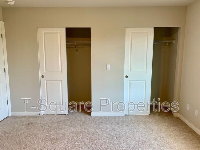 Building Photo - 14925 44th Ave W