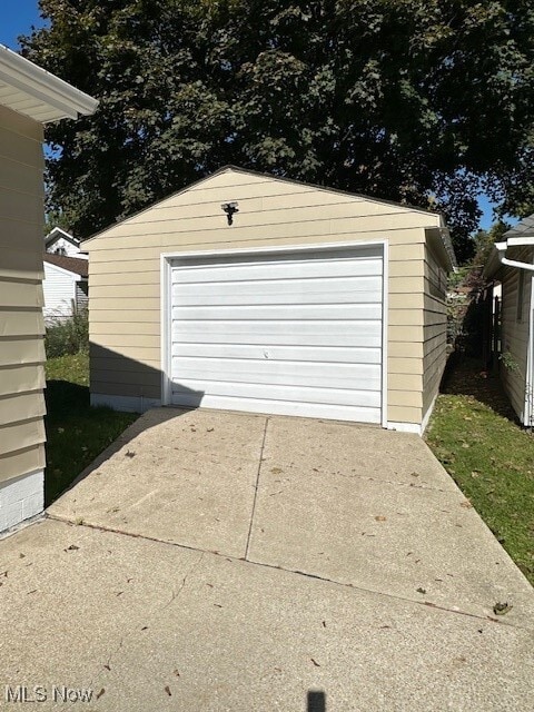 Building Photo - 807 Albemarle Ave