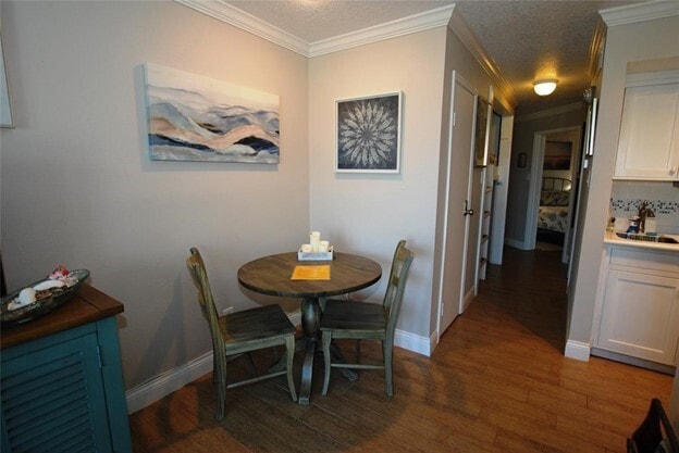 Building Photo - 6300 Seawall Blvd