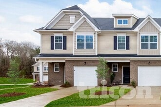 Building Photo - 2034 Aragon Lane