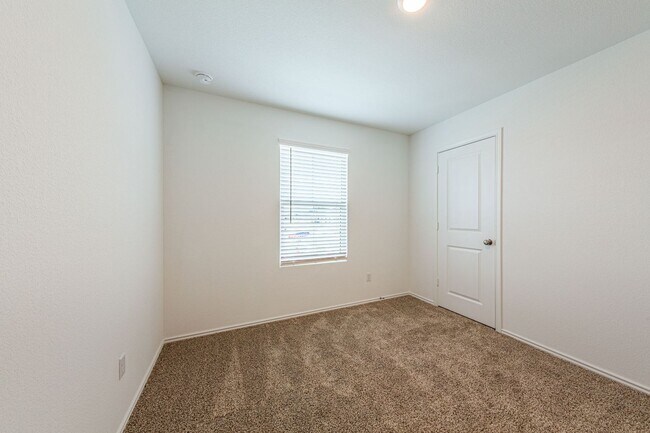 Building Photo - 252 Patagonia