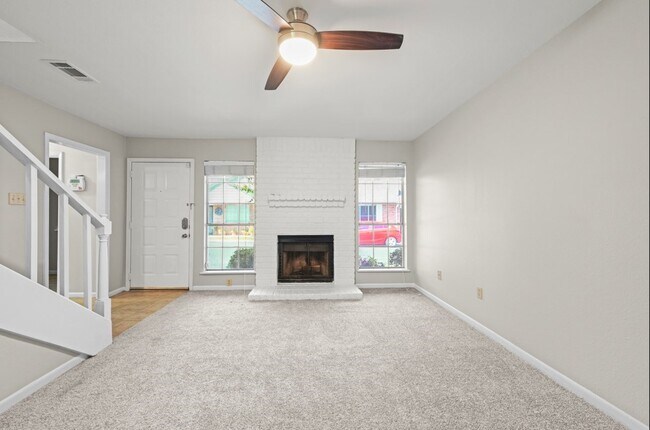 Building Photo - 14020 Schroeder Rd