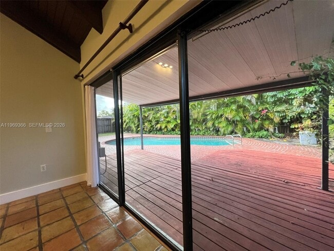 Building Photo - 7512 SW 95th Pl