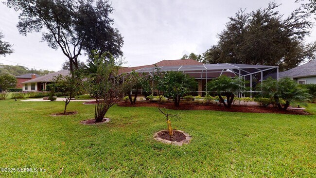 Building Photo - 7911 Vineyard Lake Rd N