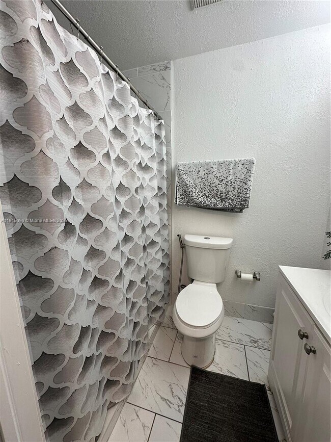 Building Photo - 9336 Ketay Cir