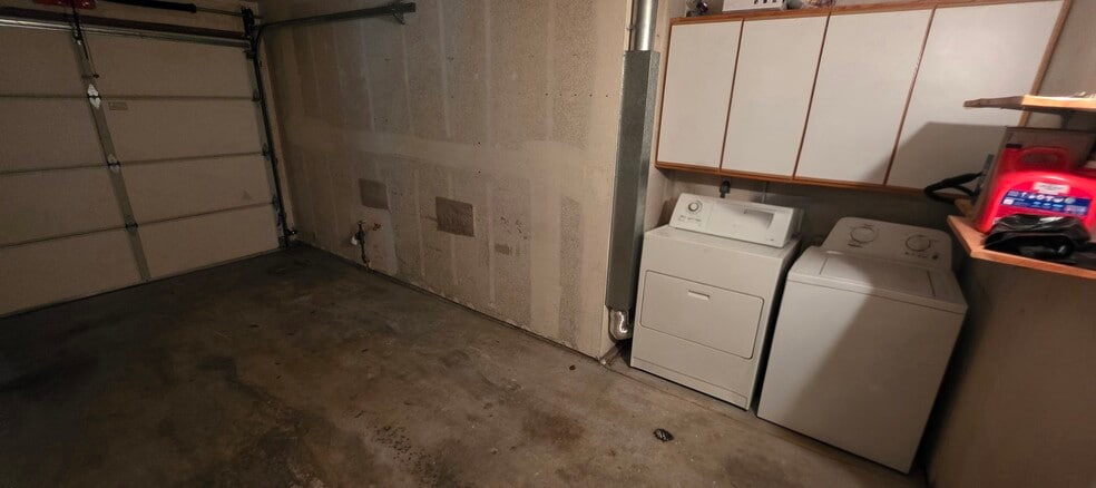 Washer & Dryer - 12022 Calle De Montana